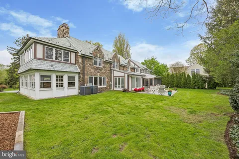 $1,695,000 | 226 Winding Way, Merion Station, PA 19066
