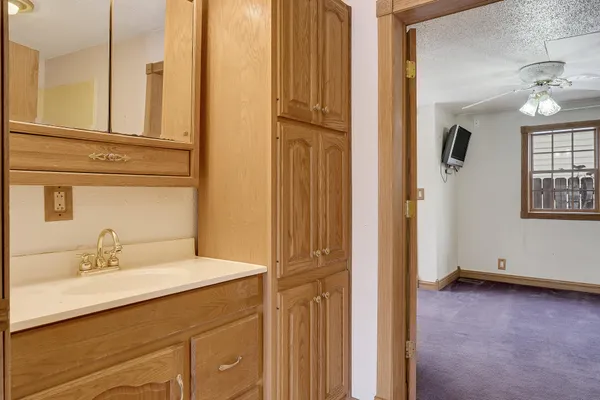 $176,000 | 405 West Avenue, Mauston, WI 53948