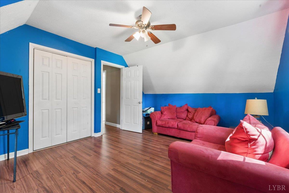 211 Regal Oaks Way Amherst, VA 24521 - Photo 26 of 44 Gallery Image 26