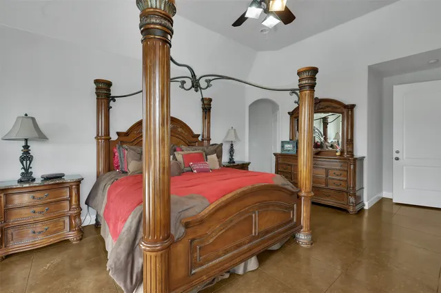 $2,900,000 | 12411 Maggie Lane, Willis, TX 77318