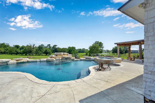 $2,900,000 | 12411 Maggie Lane, Willis, TX 77318