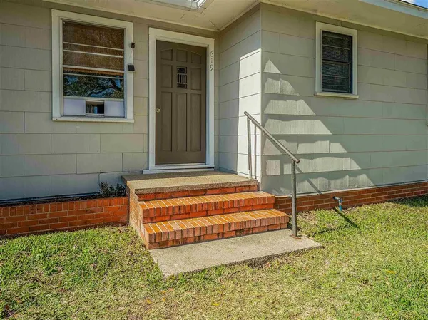 $160,000 | 619 South Sarah Street, Welsh, LA 70591