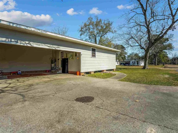 $160,000 | 619 South Sarah Street, Welsh, LA 70591