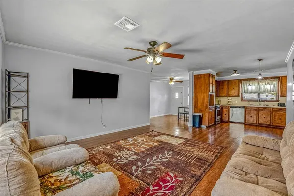 $160,000 | 619 South Sarah Street, Welsh, LA 70591