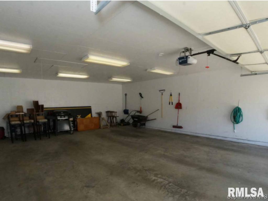 1637 North 20th Street Springfield, IL 62702 - Photo 25 of 34