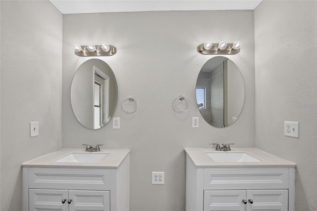 1206 Sail Way Valrico, FL 33594 - Photo 33 of 46