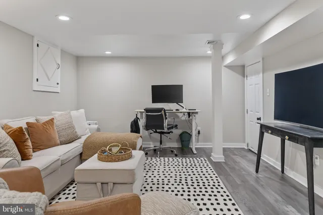 $899,000 | 1009 Old Bay Ridge Road, Annapolis, MD 21403