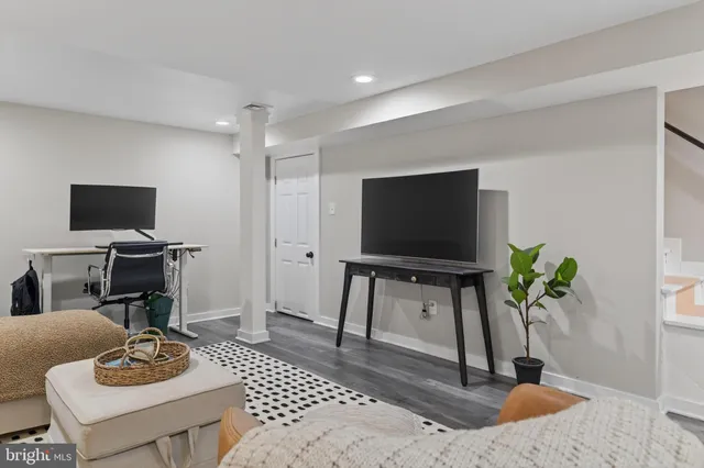 $899,000 | 1009 Old Bay Ridge Road, Annapolis, MD 21403