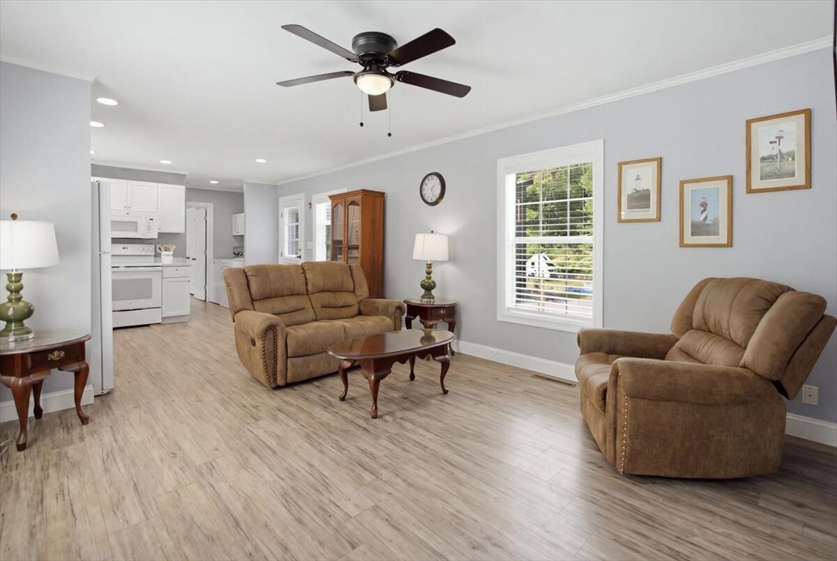 24 Cat Mousam Road Kennebunk, ME 04043 - Photo 12 of 46 Living Room