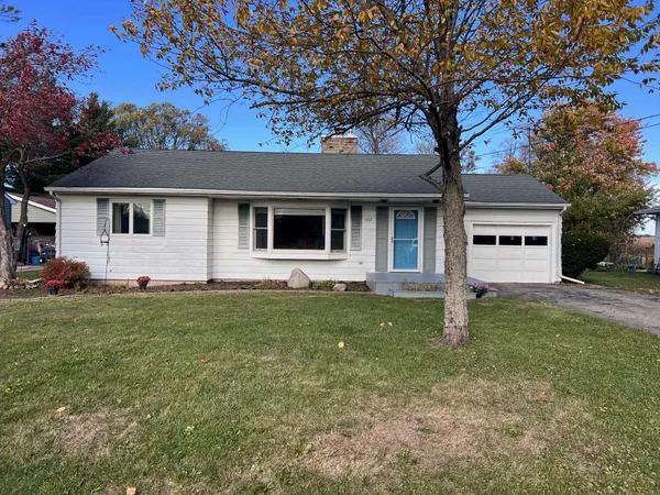 $173,500 | 502 Dean Drive, Owosso, MI 48867