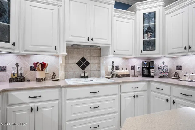 $537,000 | 10 Lakeview Circle, Purvis, MS 39475