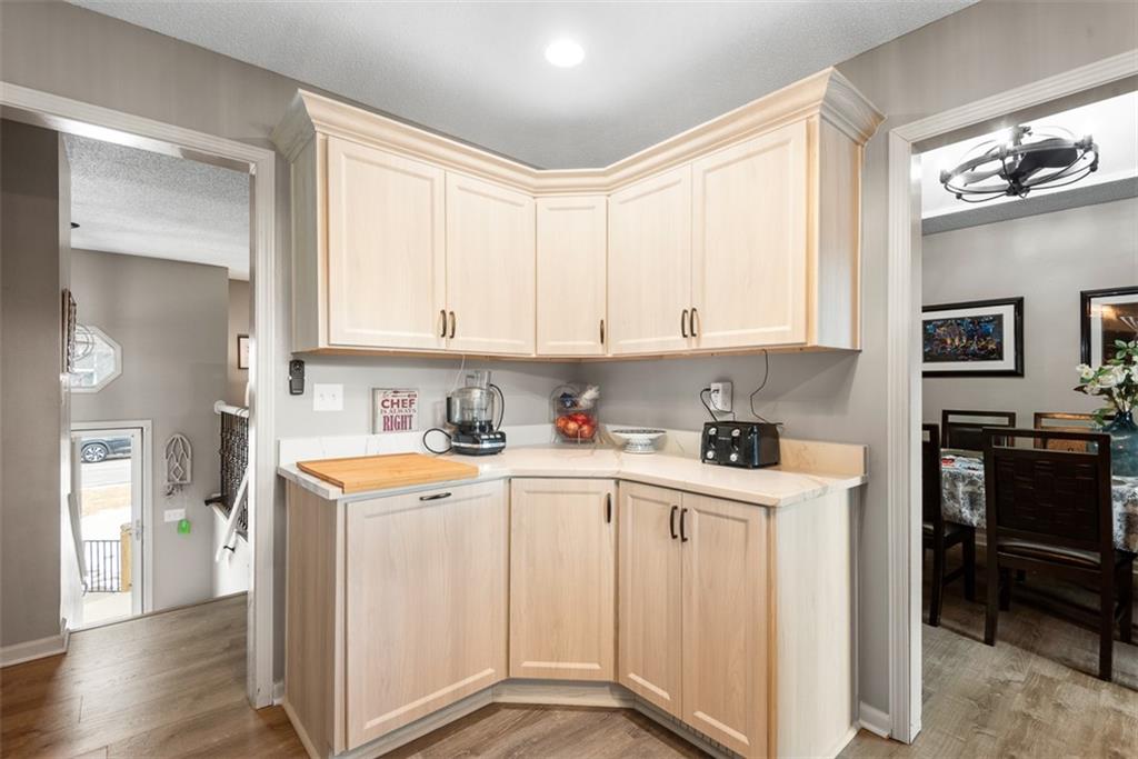 134 Debra Street Lansing, KS 66043 - Photo 11 of 29