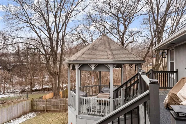 $350,000 | 134 Debra Street, Lansing, KS 66043