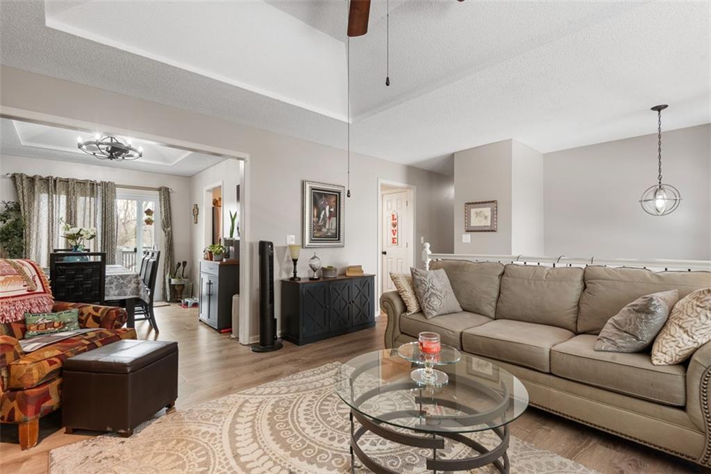 134 Debra Street Lansing, KS 66043 - Photo 6 of 29