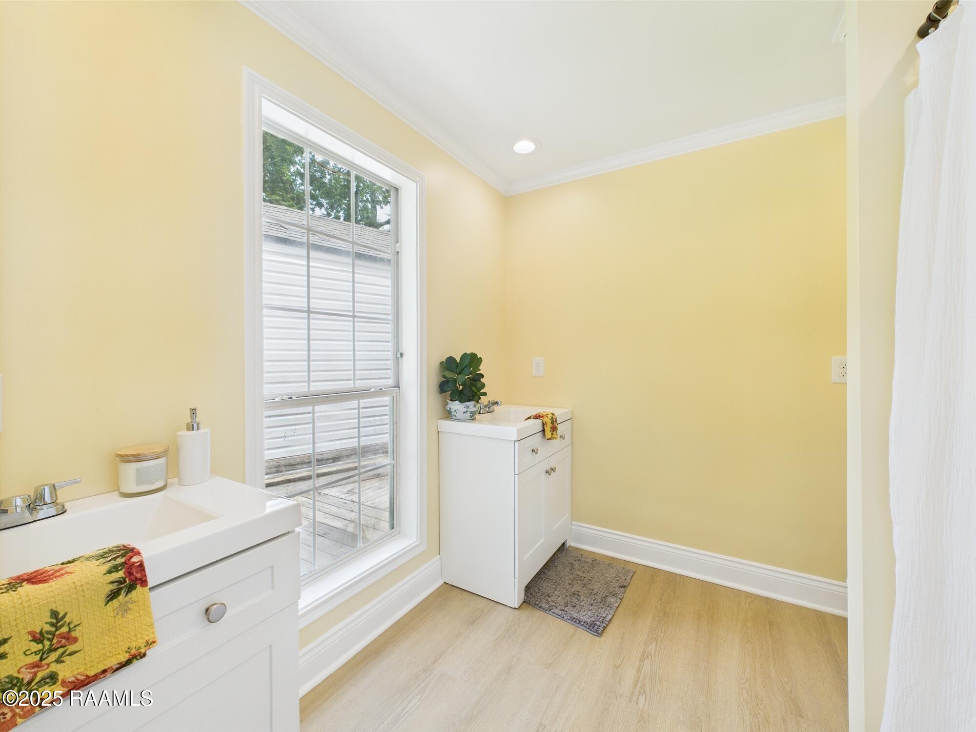 363 Mayo Boulevard Sunset, LA 70584 - Photo 15 of 40 363 Sunroom bath 1