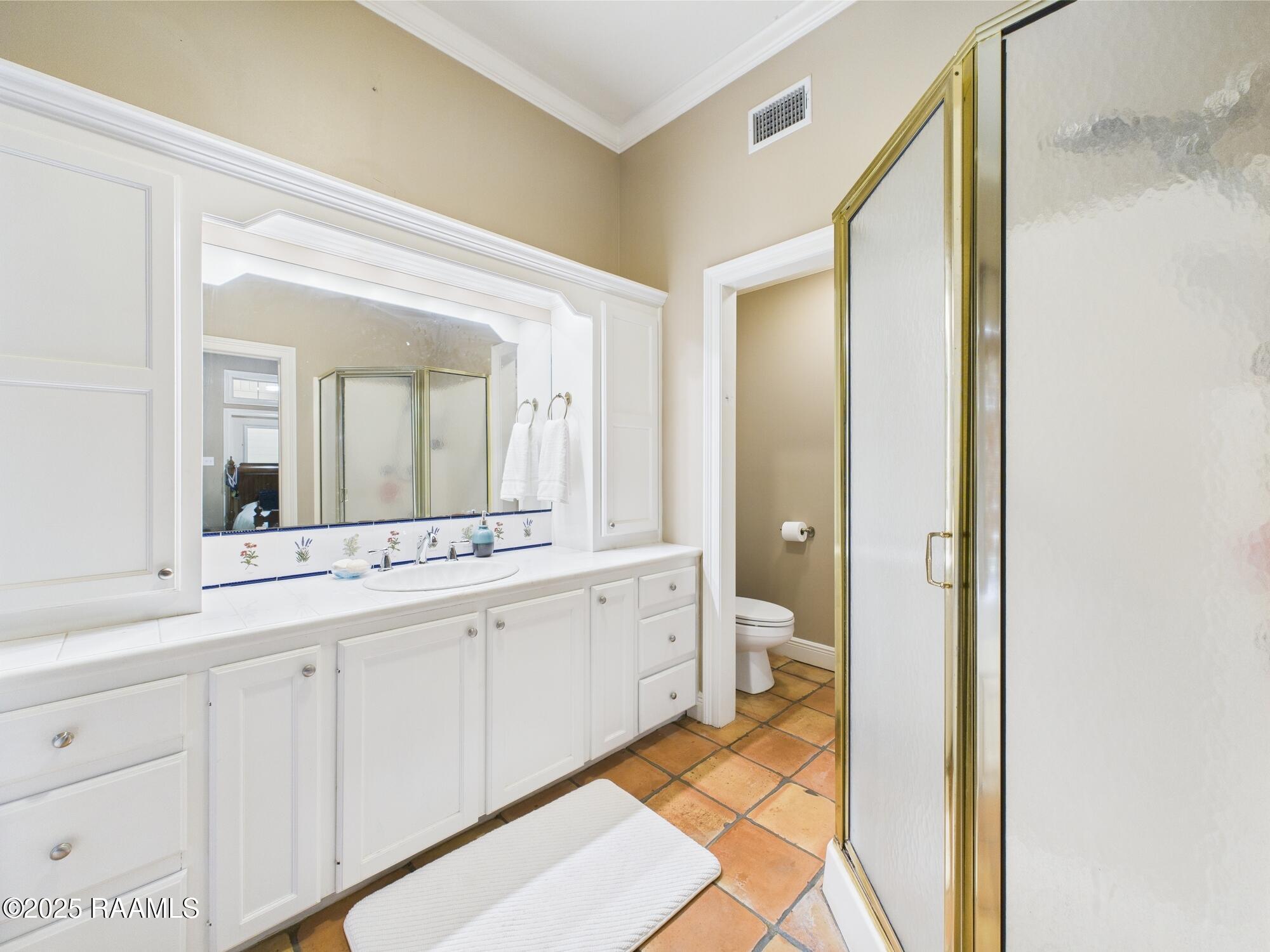 363 Mayo Boulevard Sunset, LA 70584 - Photo 23 of 40 363 Mayo bath 2