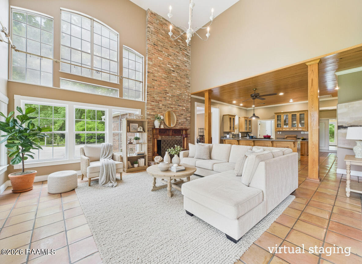 363 Mayo Boulevard Sunset, LA 70584 - Photo 9 of 40 Living room staged