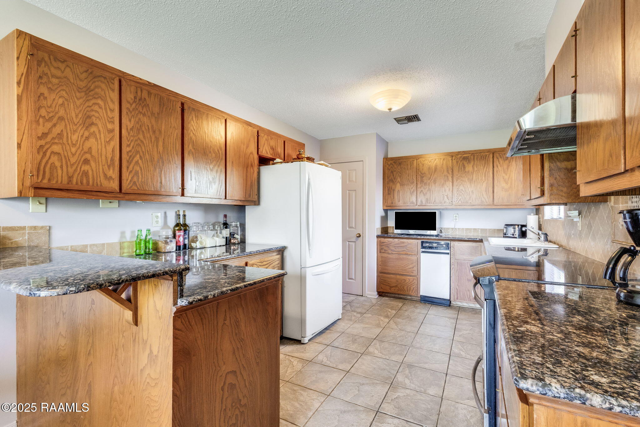 115 Edinburgh Drive Lafayette, LA 70508 - Photo 16 of 25 16-web-or-mls-115 Edinburgh Dr-11