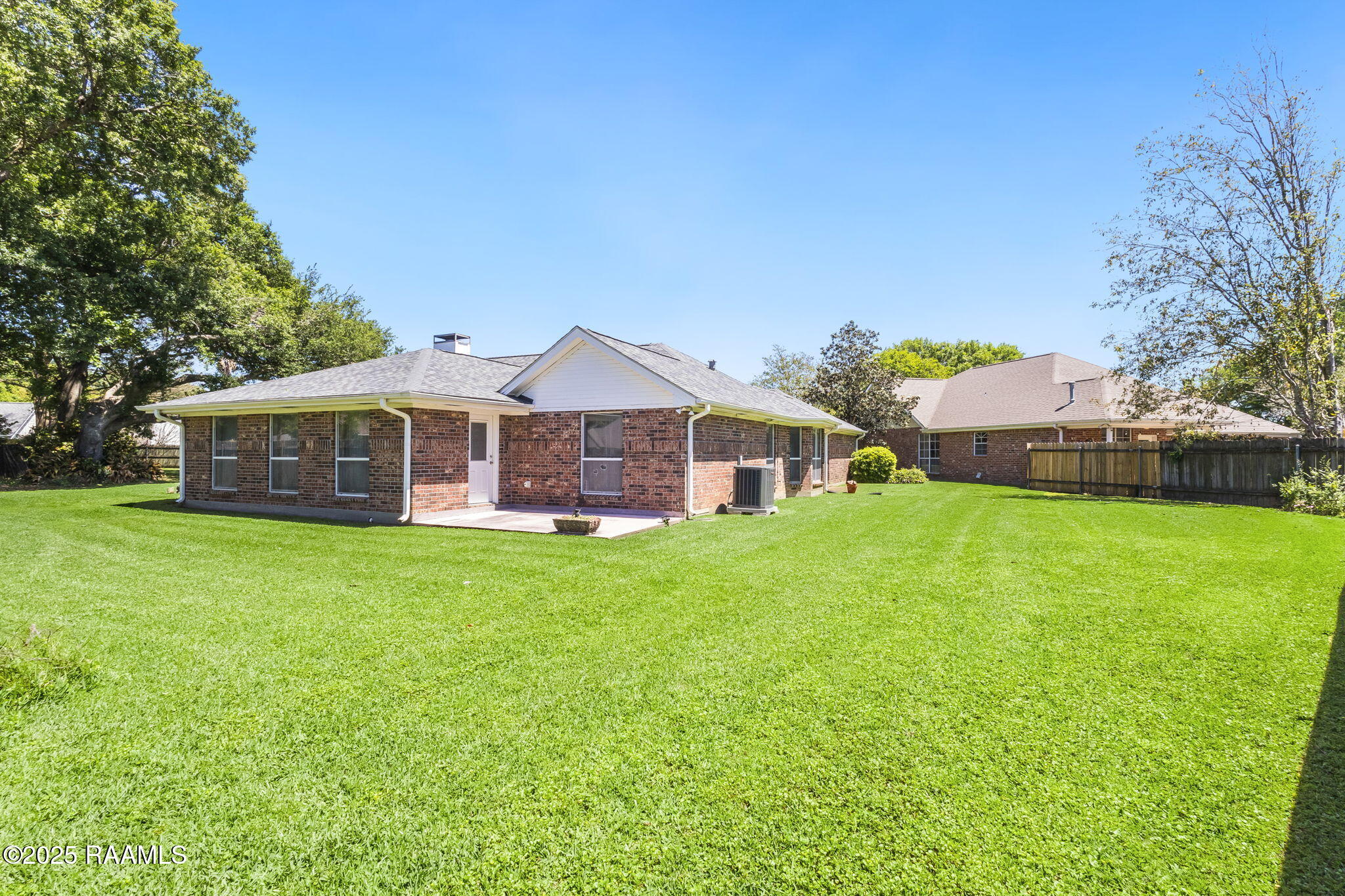 115 Edinburgh Drive Lafayette, LA 70508 - Photo 21 of 25 21-web-or-mls-115 Edinburgh Dr-16