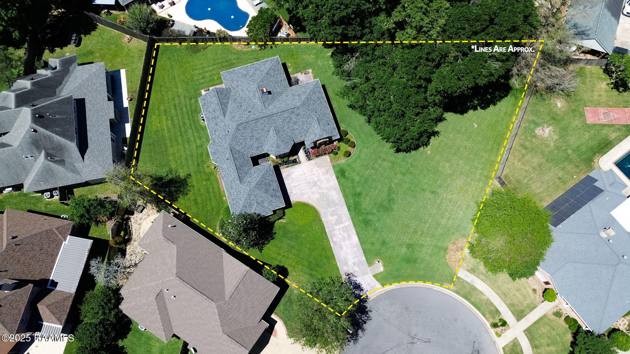 115 Edinburgh Drive Lafayette, LA 70508 - Photo 5 of 25 5-web-or-mls-115 Edinburgh Dr Aerials-4