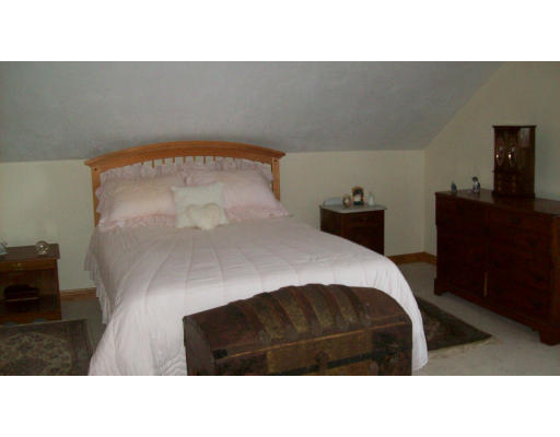 39 Shore Road North Brookfield, MA 01535 - Photo 20 of 27 Gallery Image 20