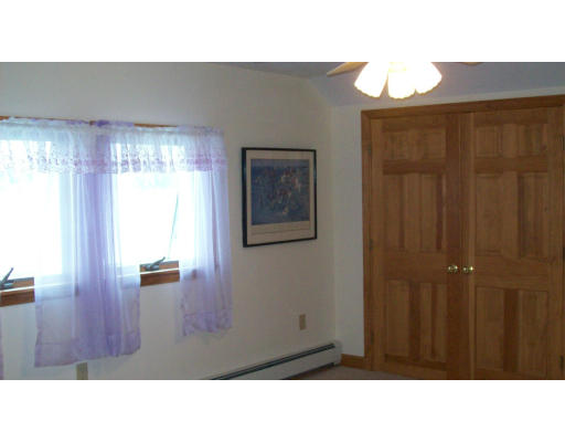 39 Shore Road North Brookfield, MA 01535 - Photo 22 of 27 Gallery Image 22