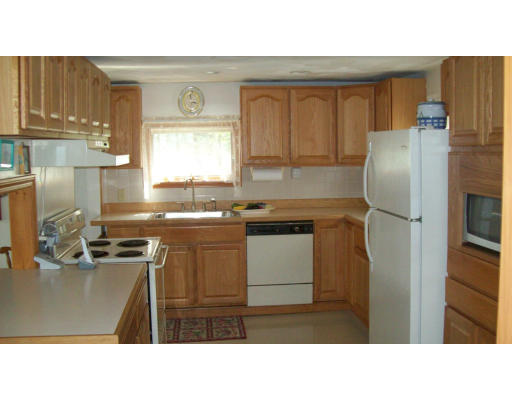 39 Shore Road North Brookfield, MA 01535 - Photo 9 of 27 Gallery Image 9