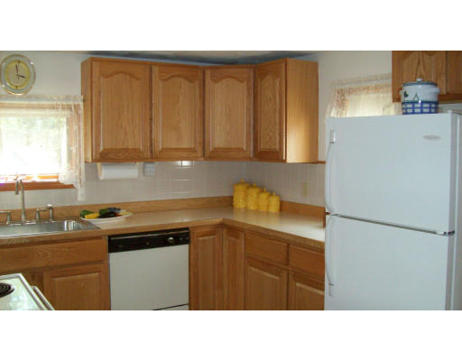 39 Shore Road North Brookfield, MA 01535 - Photo 10 of 27 Gallery Image 10