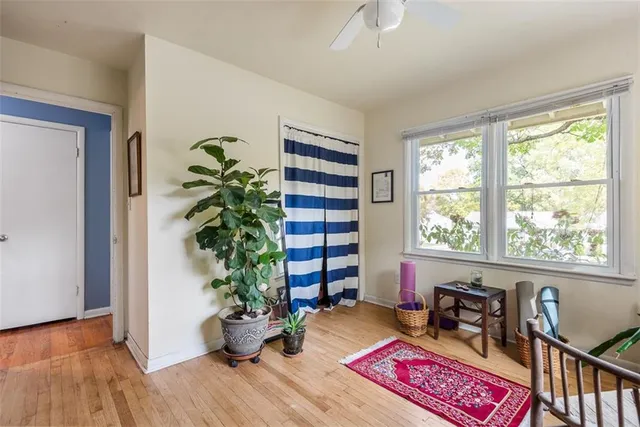 $300,000 | 6720 Hadley Lane, Overland Park, KS 66204