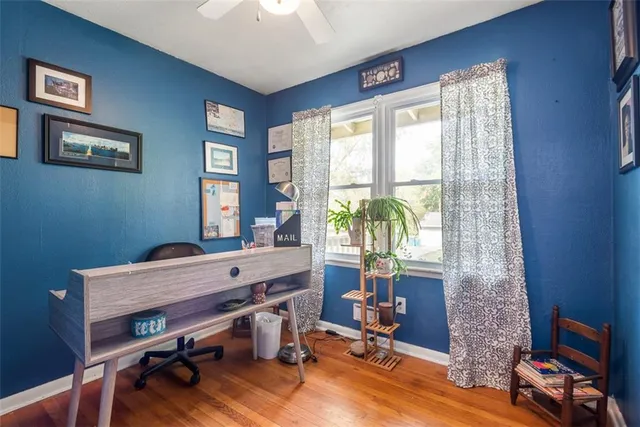 $300,000 | 6720 Hadley Lane, Overland Park, KS 66204