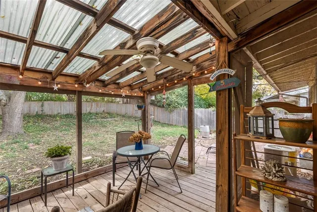 $300,000 | 6720 Hadley Lane, Overland Park, KS 66204