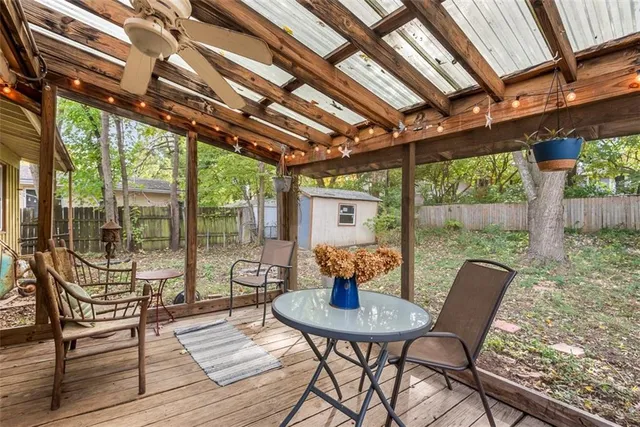 $300,000 | 6720 Hadley Lane, Overland Park, KS 66204