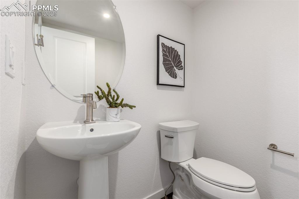 2224 Peridot Loop Colorado Springs, CO 80908 - Photo 12 of 32