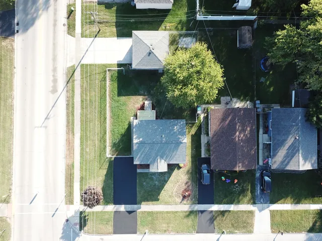 $359,900 | 16701 Highview Avenue, Orland Hills, IL 60487