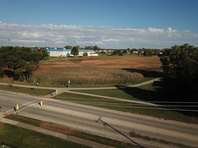 $359,900 | 16701 Highview Avenue, Orland Hills, IL 60487