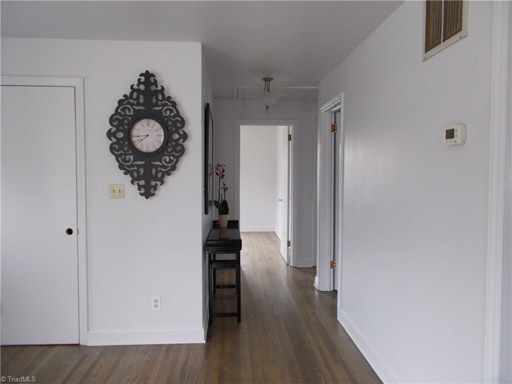 1127 Tabor Street High Point, NC 27262 - Photo 6 of 20 Gallery Image 6