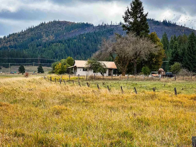 $895,000 | 320871 Highway 2, Newport, WA 99156