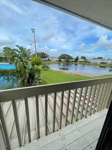 3104 Poolside Drive Greenacres, FL 33463 - Photo 5 of 10 view