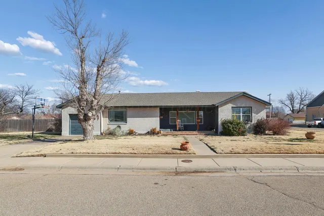 $255,000 | 602 North Main Street, Stratford, TX 79084