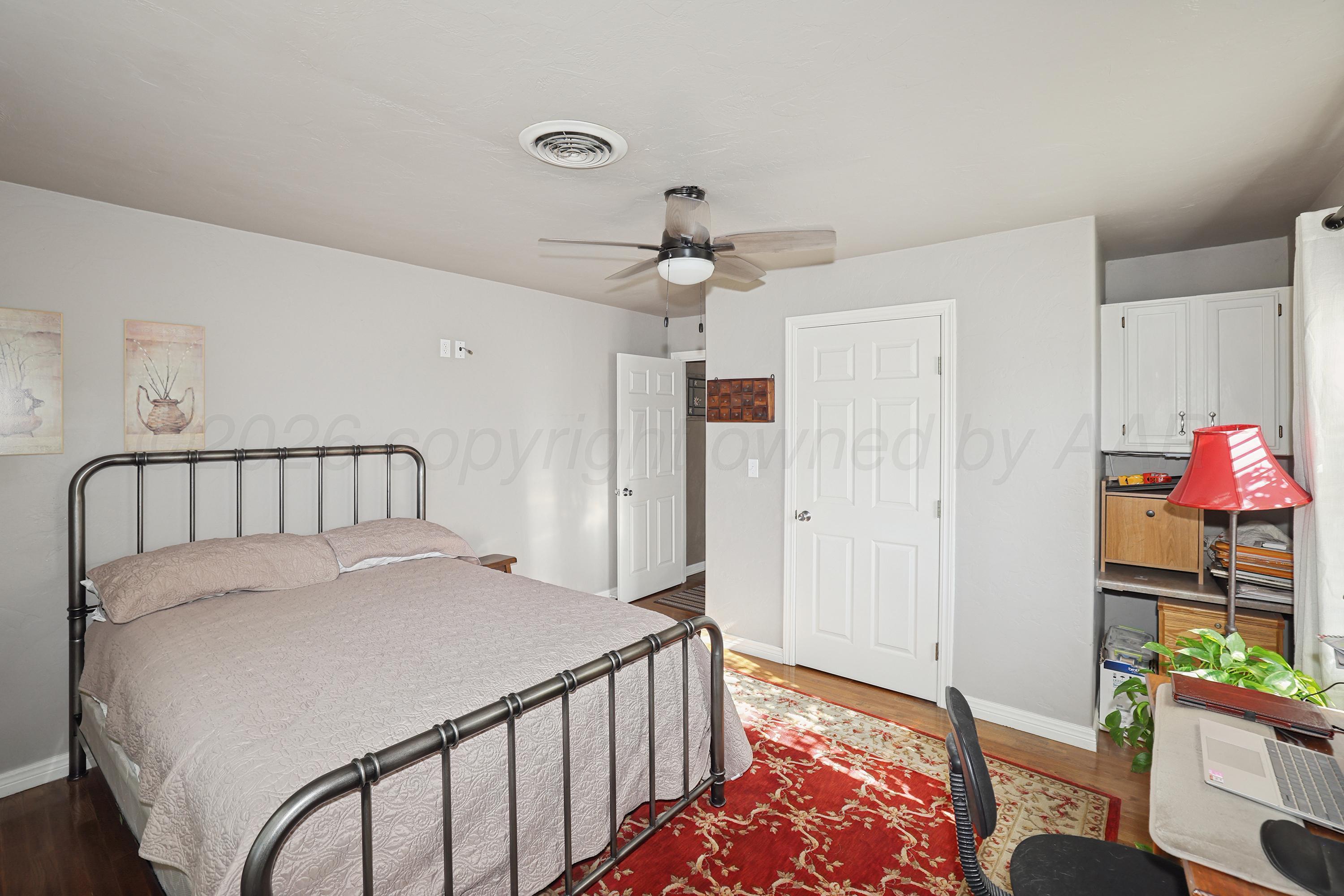 602 North Main Street Stratford, TX 79084 - Photo 28 of 44 28-3rd Bedroom