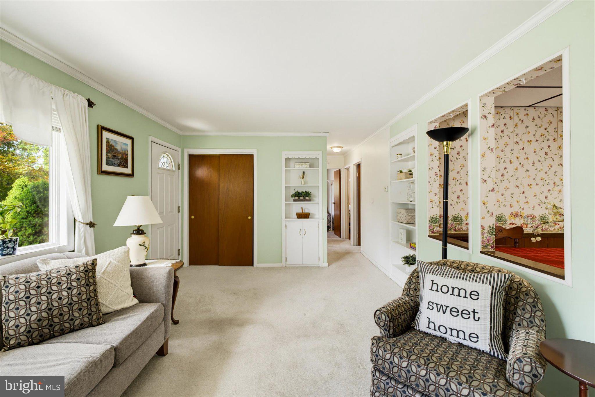 246 Hauser Avenue Hamilton, NJ 08620 - Photo 8 of 31