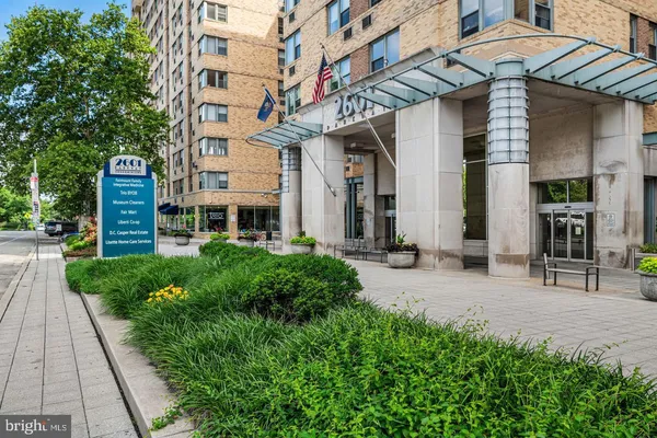 $2,200 | 2601-00 Pennsylvania Avenue, Unit 842, Philadelphia, PA 19130