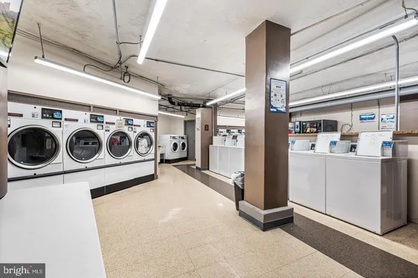 $2,200 | 2601-00 Pennsylvania Avenue, Unit 842, Philadelphia, PA 19130