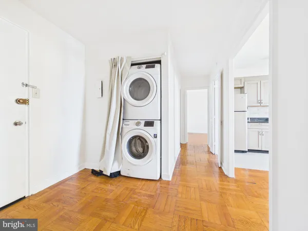 $2,200 | 2601-00 Pennsylvania Avenue, Unit 842, Philadelphia, PA 19130