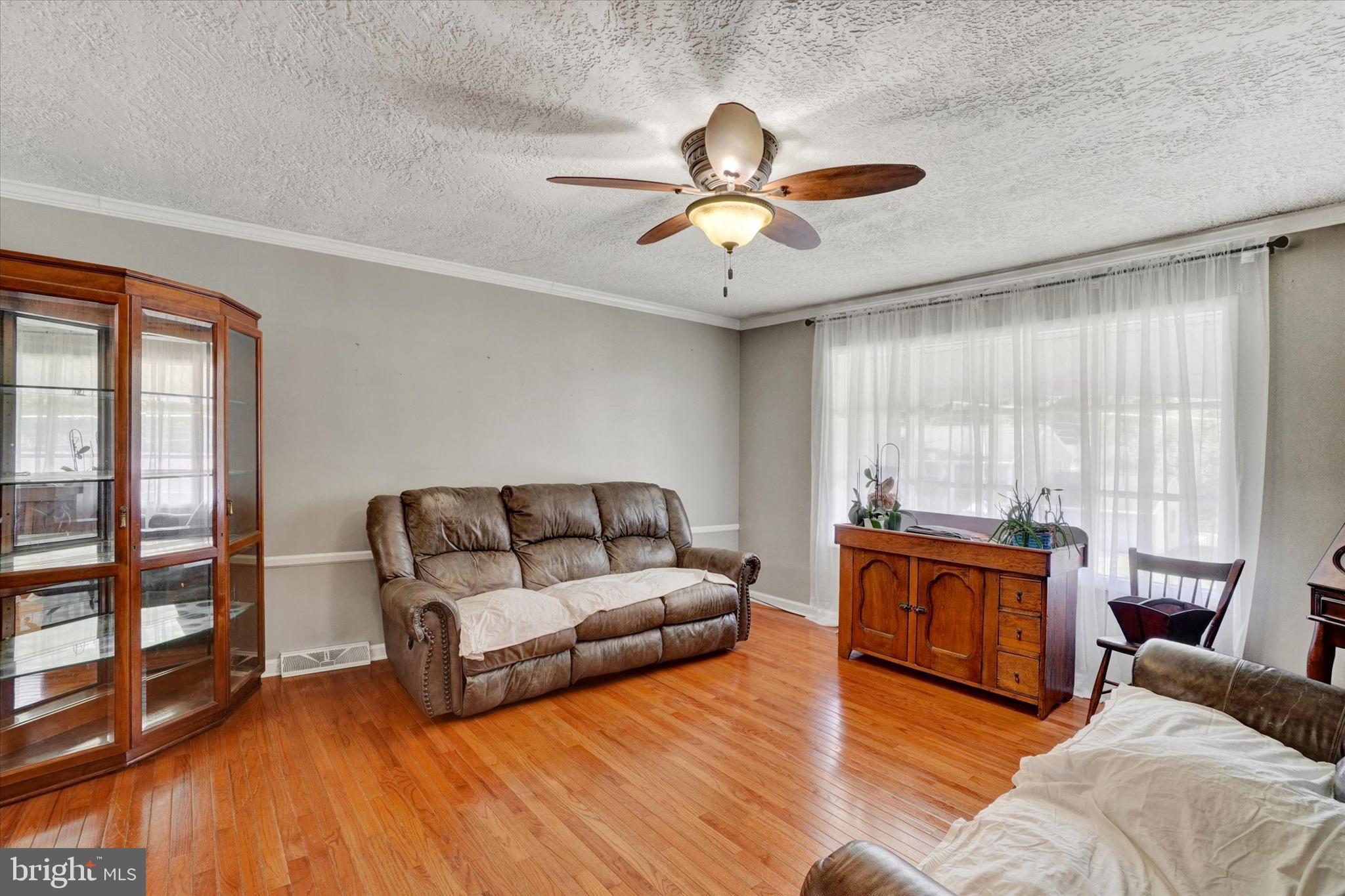 105 Lexington Road York, PA 17402 - Photo 6 of 29