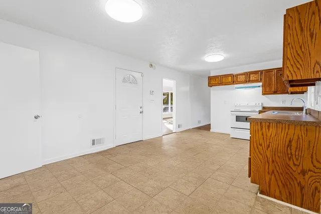 $2,495 | 4140 Rainbow Drive, Decatur, GA 30034