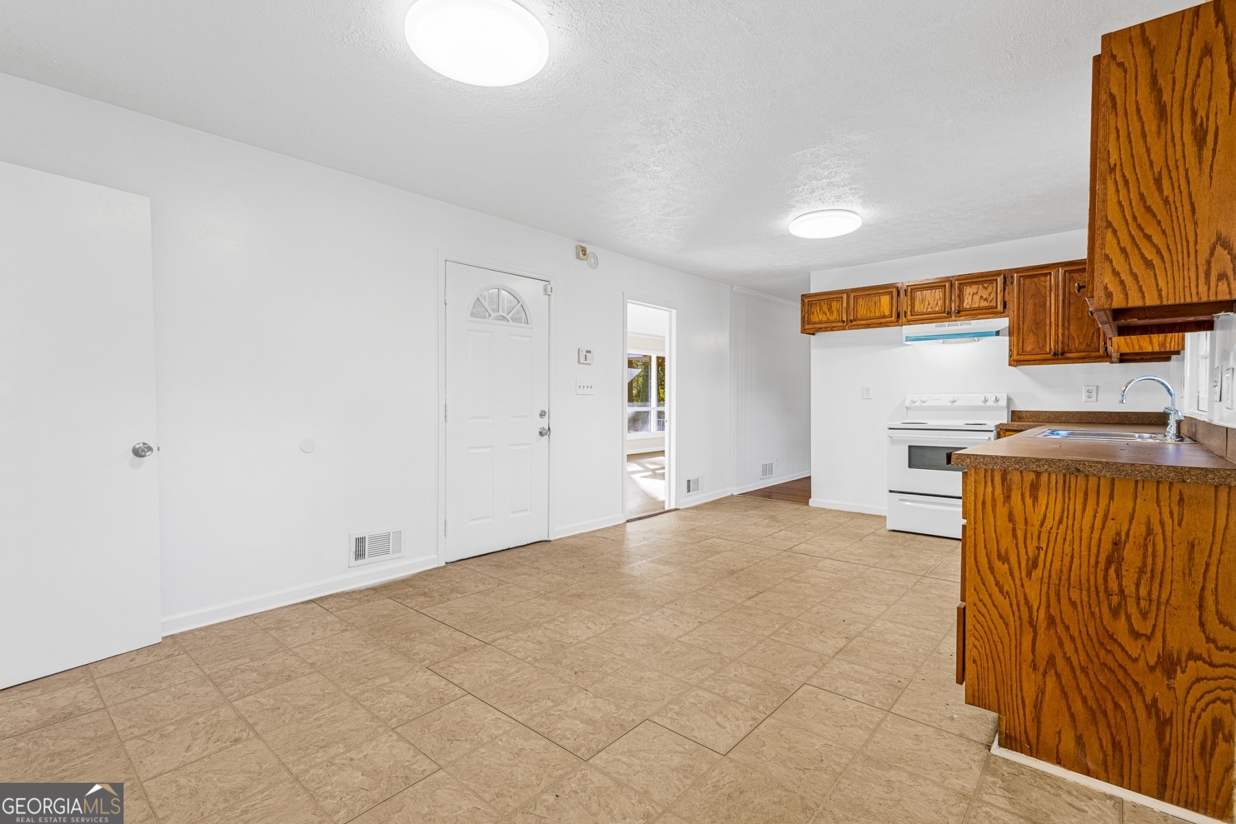 4140 Rainbow Drive Decatur, GA 30034 - Photo 4 of 23