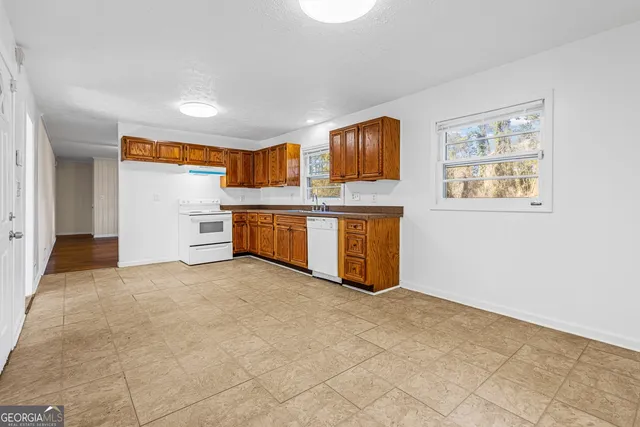 $2,495 | 4140 Rainbow Drive, Decatur, GA 30034