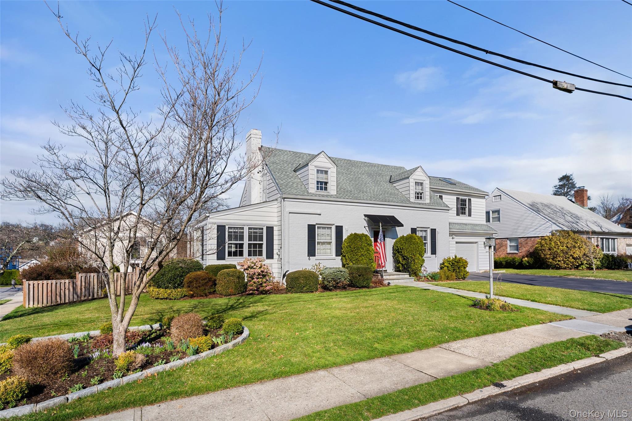 1 Hoover Road Yonkers, NY 10710 - Photo 31 of 50 a front view of house with yard and green space