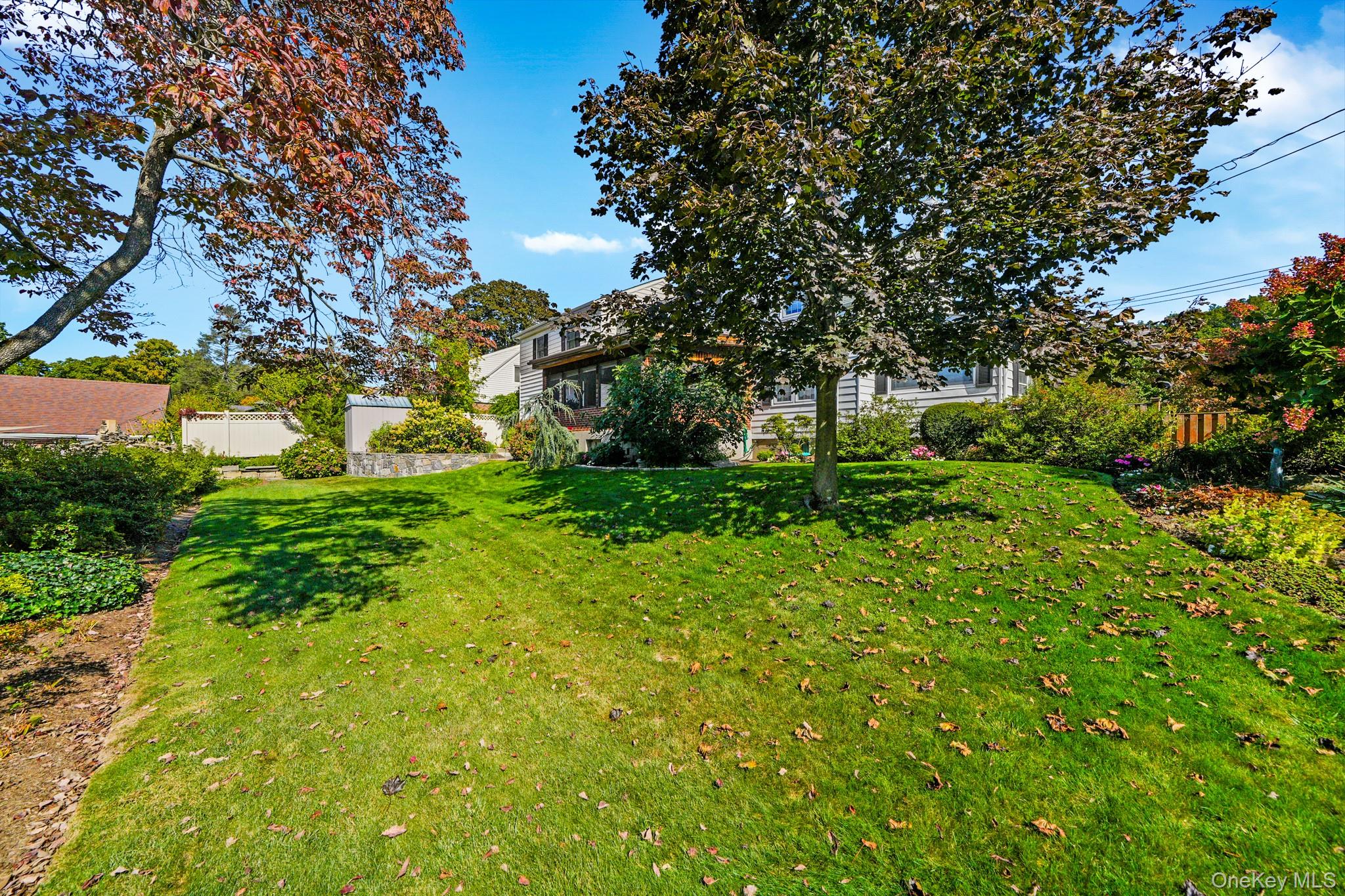 1 Hoover Road Yonkers, NY 10710 - Photo 33 of 50 a view of backyard with green space